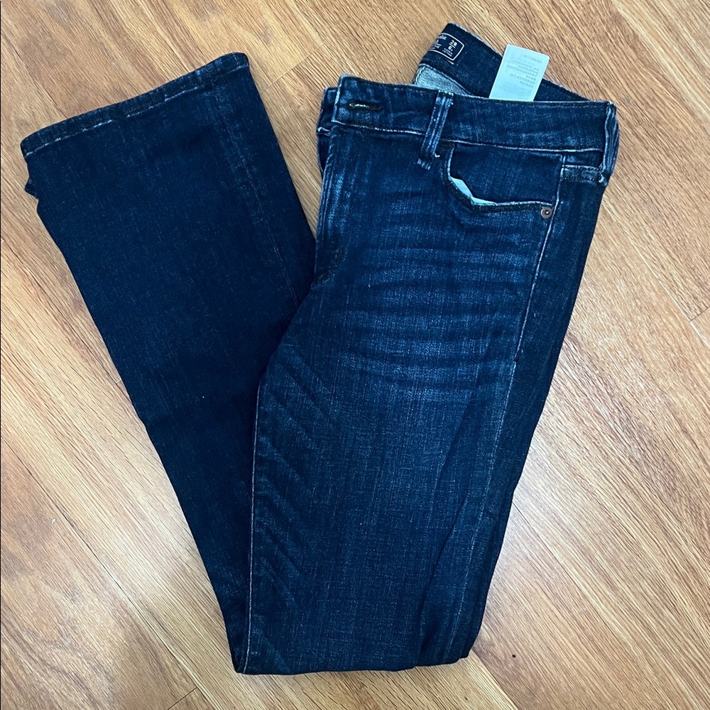 Abercrombie and Fitch Harper Low Rise Skinny Boot Size 28-6S